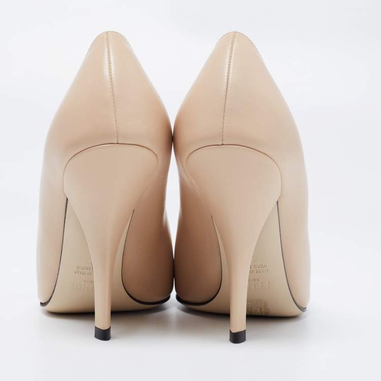 Pre Owned Fendi Beige/Blue Leather Pointed Toe Pumps Size 37