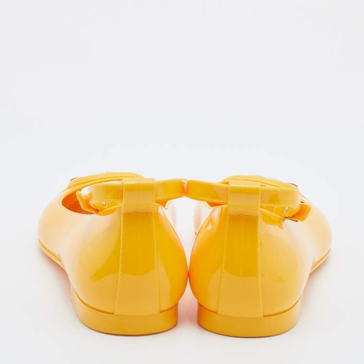 Pre Owned Fendi Yellow Jelly Peep Toe Ankle Strap Flat Sandals Size 37