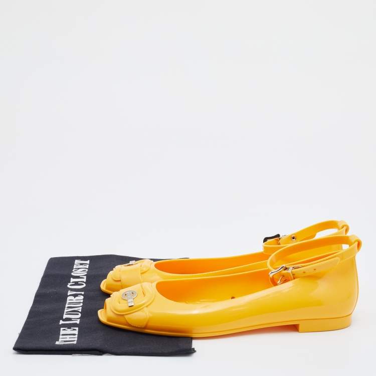 Pre Owned Fendi Yellow Jelly Peep Toe Ankle Strap Flat Sandals Size 37