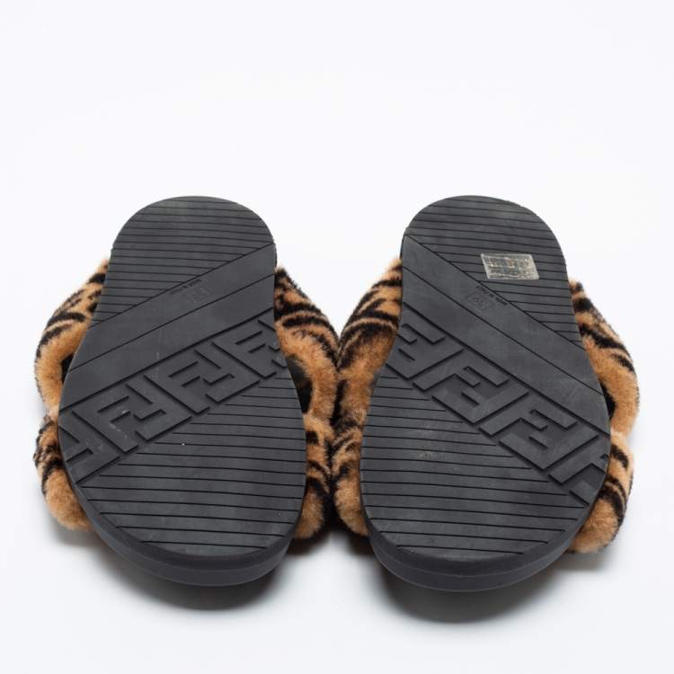 Pre Owned Fendi Two-Tone Zucca Print Shearling Fur Criss Cross Flat Slides Size 39