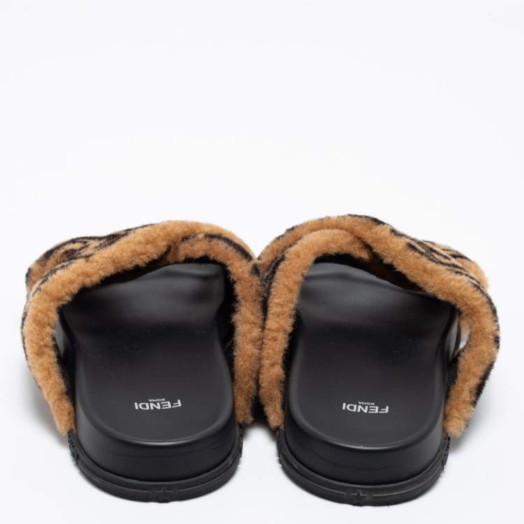 Pre Owned Fendi Two-Tone Zucca Print Shearling Fur Criss Cross Flat Slides Size 39
