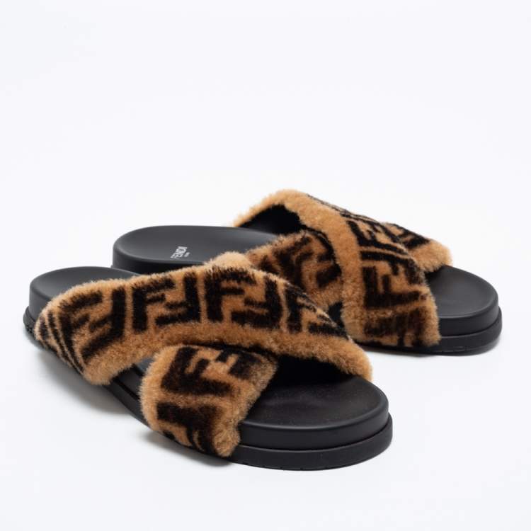Pre Owned Fendi Two-Tone Zucca Print Shearling Fur Criss Cross Flat Slides Size 39