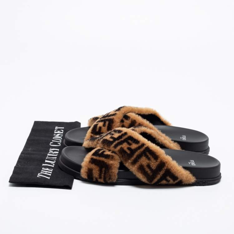 Pre Owned Fendi Two-Tone Zucca Print Shearling Fur Criss Cross Flat Slides Size 39