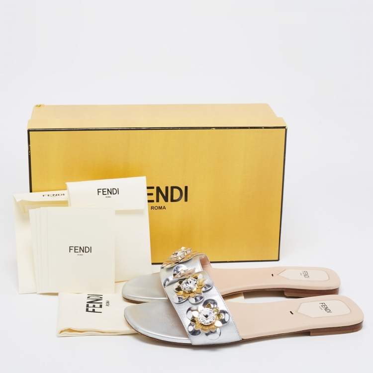 Pre Owned Fendi Silver Leather Flowerland Flat Slides 39