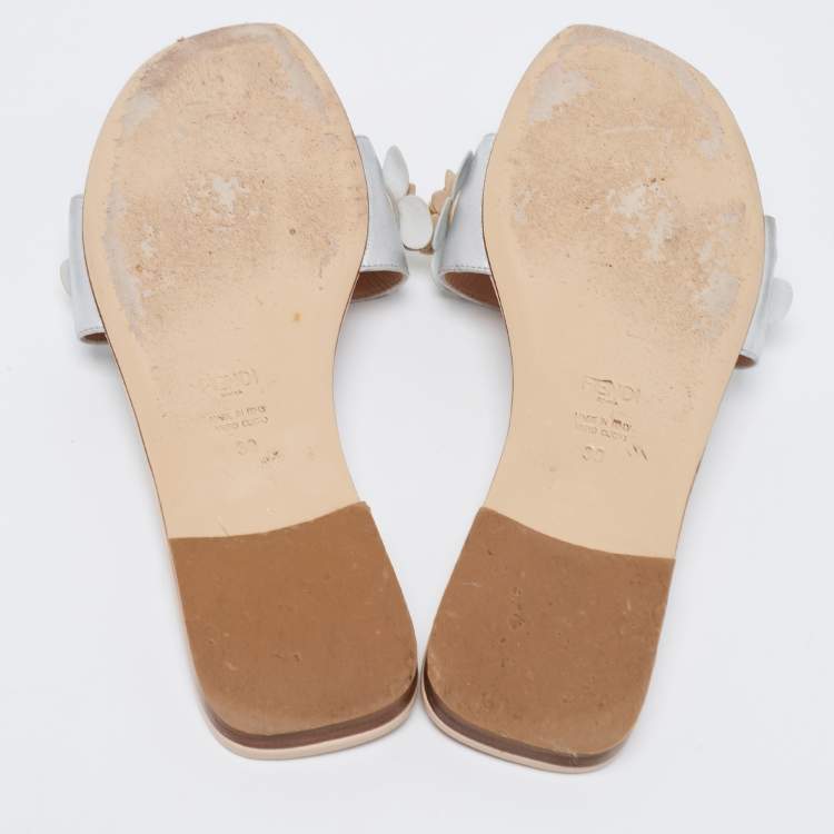 Pre Owned Fendi Silver Leather Flowerland Flat Slides 39