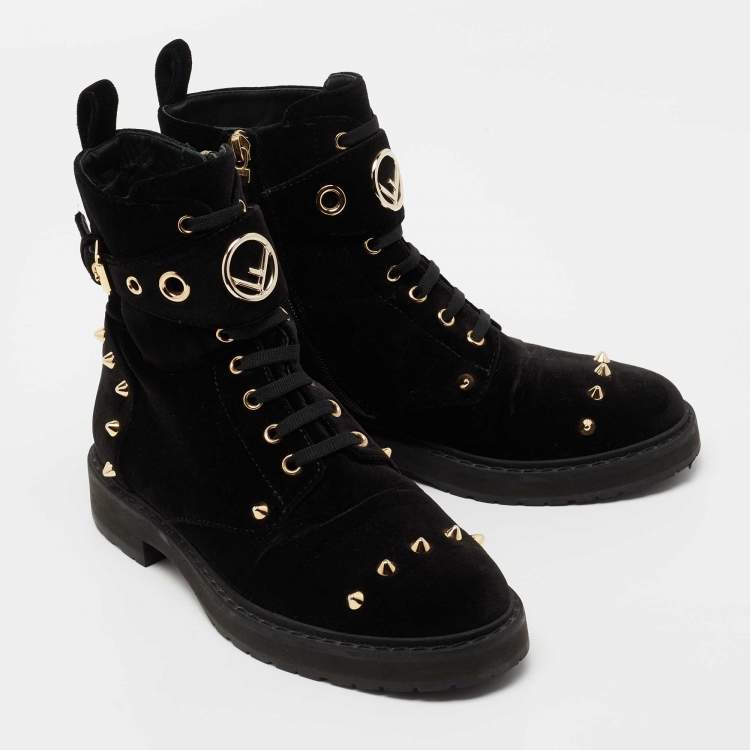مملوكة مسبقًا Fendi Black Studded Velvet F Logo Ankle Boots Size 37
