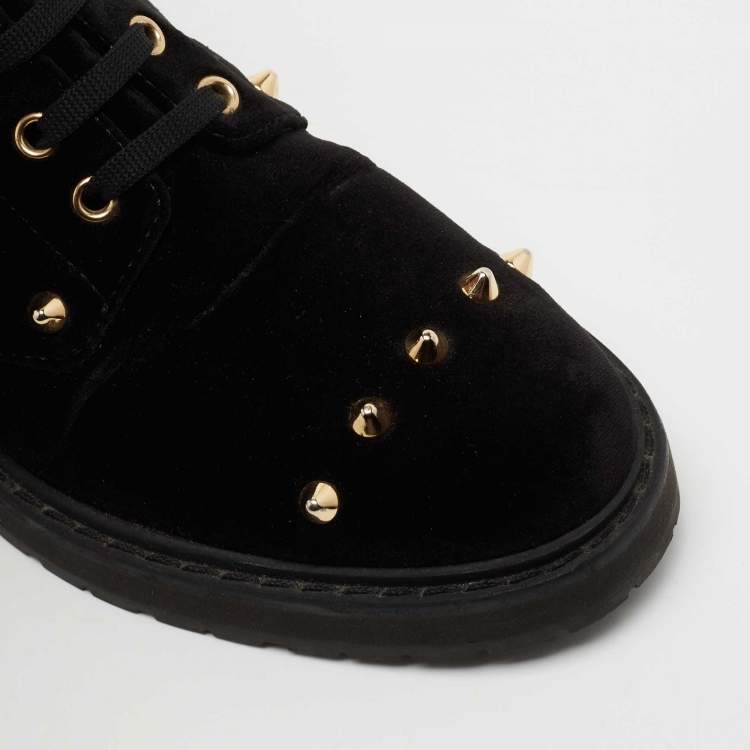 مملوكة مسبقًا Fendi Black Studded Velvet F Logo Ankle Boots Size 37