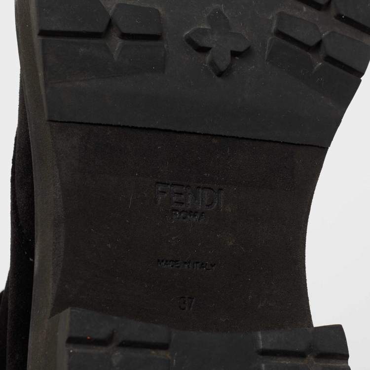 مملوكة مسبقًا Fendi Black Studded Velvet F Logo Ankle Boots Size 37