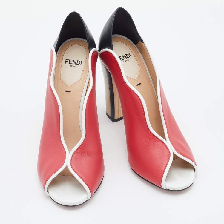 Pre Owned Fendi Multicolor Leather Scallop Lined Peep Toe Pumps Size 37.5