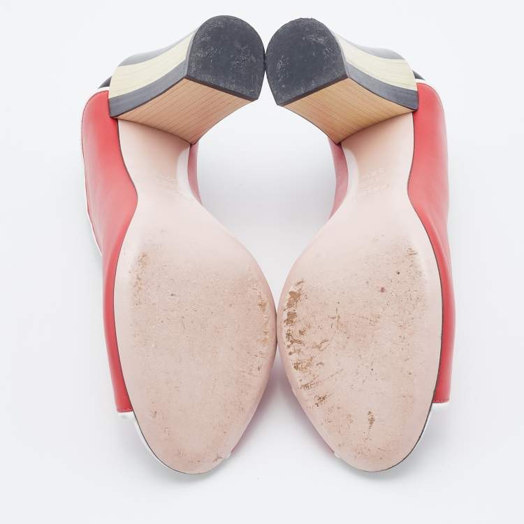 Pre Owned Fendi Multicolor Leather Scallop Lined Peep Toe Pumps Size 37.5