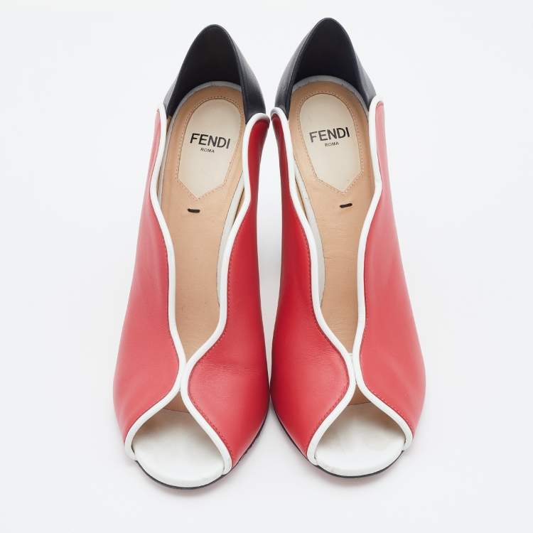 Pre Owned Fendi Multicolor Leather Scallop Lined Peep Toe Pumps Size 37.5