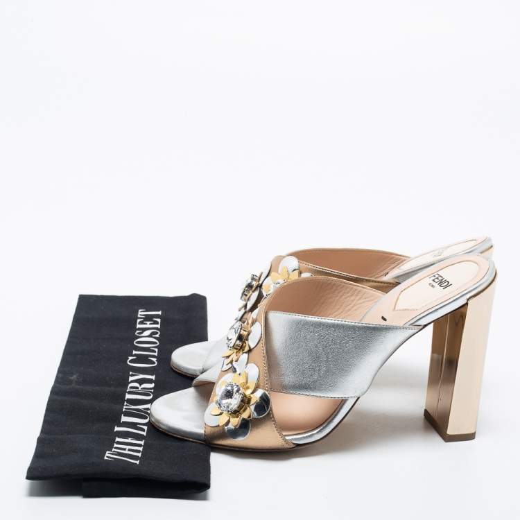 مملوكة مسبقًا Fendi Silver/Gold Leather Cross Strap Flowerland Slide Sandals Size 36