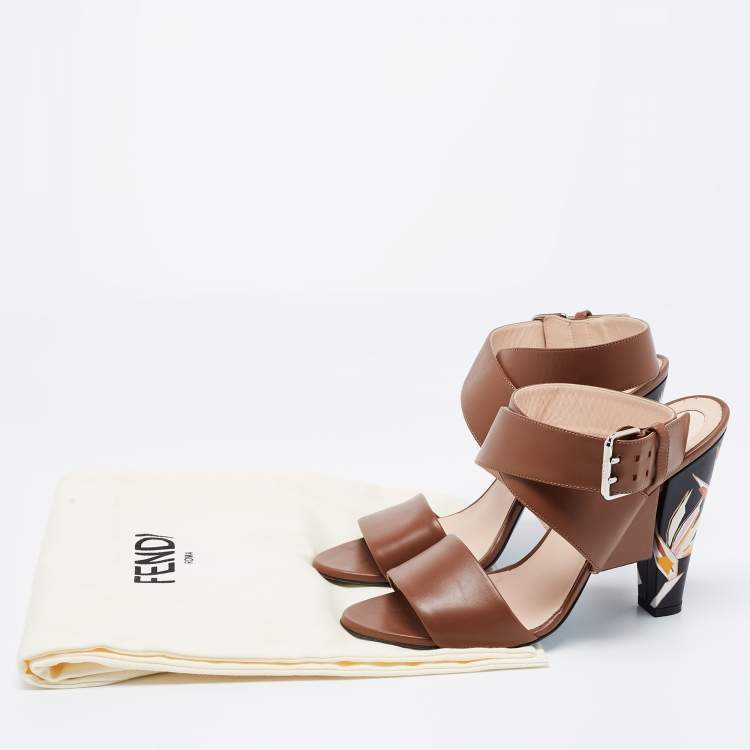 مملوكة مسبقًا Fendi  Brown Leather Ankle Strap Sandals Size 41