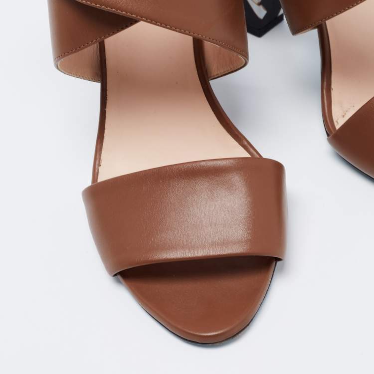 مملوكة مسبقًا Fendi  Brown Leather Ankle Strap Sandals Size 41