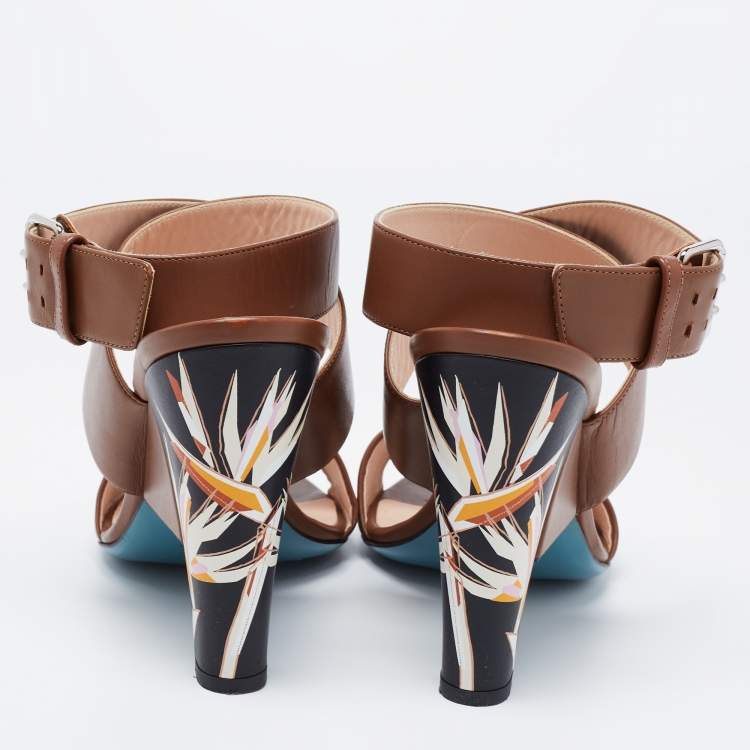 مملوكة مسبقًا Fendi  Brown Leather Ankle Strap Sandals Size 41