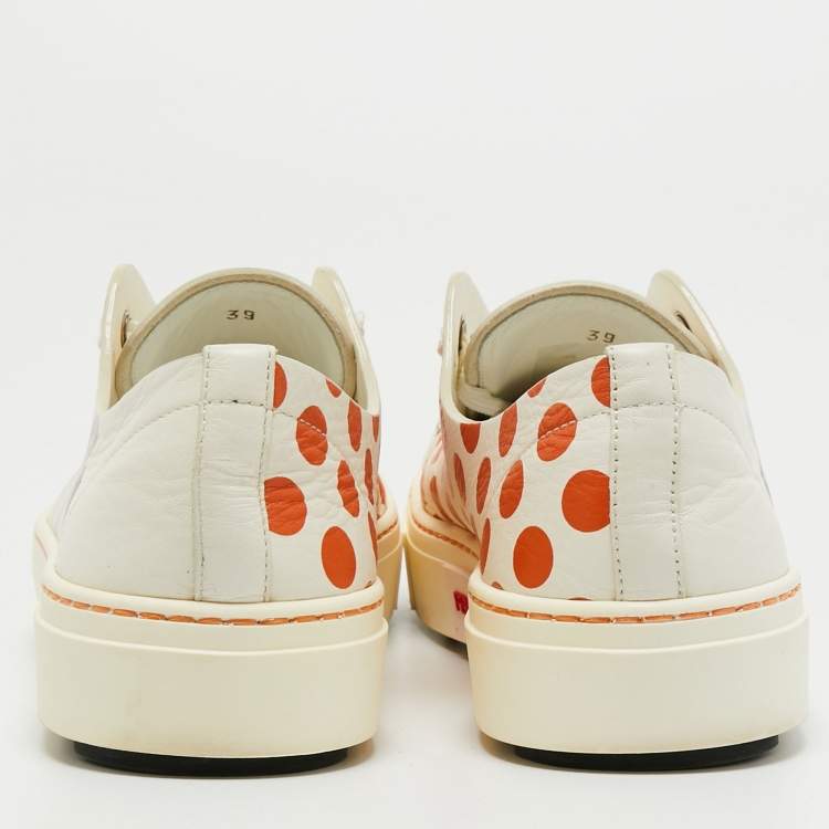 Pre Owned Fendi White Leather and Rubber Lace up Sneakers Size 39