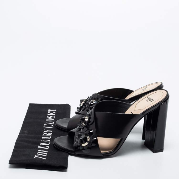 Pre Owned Fendi Black Leather Flowerland Slide Sandals Size 37.5