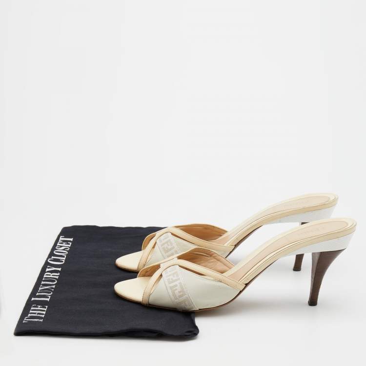 Pre Owned Fendi Beige Zucca Fabric and Patent Leather Open Toe Slide Sandals Size 40