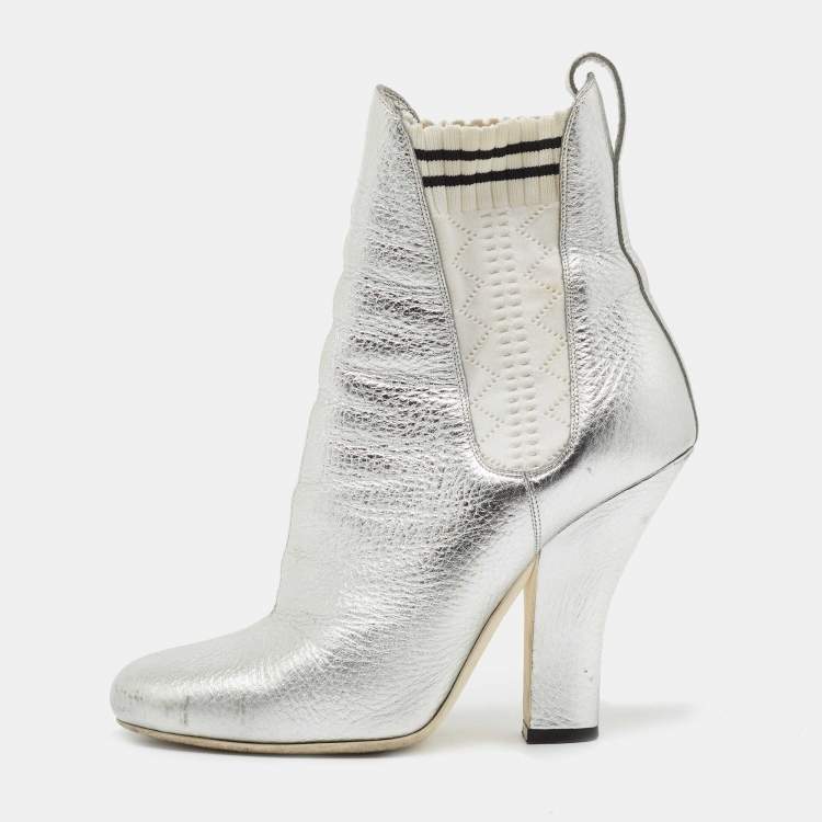 مملوكة مسبقًا Fendi Silver Leather Marie Antoinette Ankle Boots Size 39