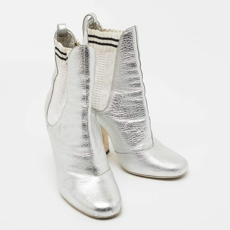 مملوكة مسبقًا Fendi Silver Leather Marie Antoinette Ankle Boots Size 39