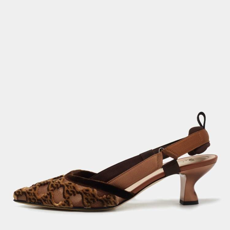 مملوكة مسبقًا Fendi Brown Velvet and Mesh Colibri Pumps Size 41