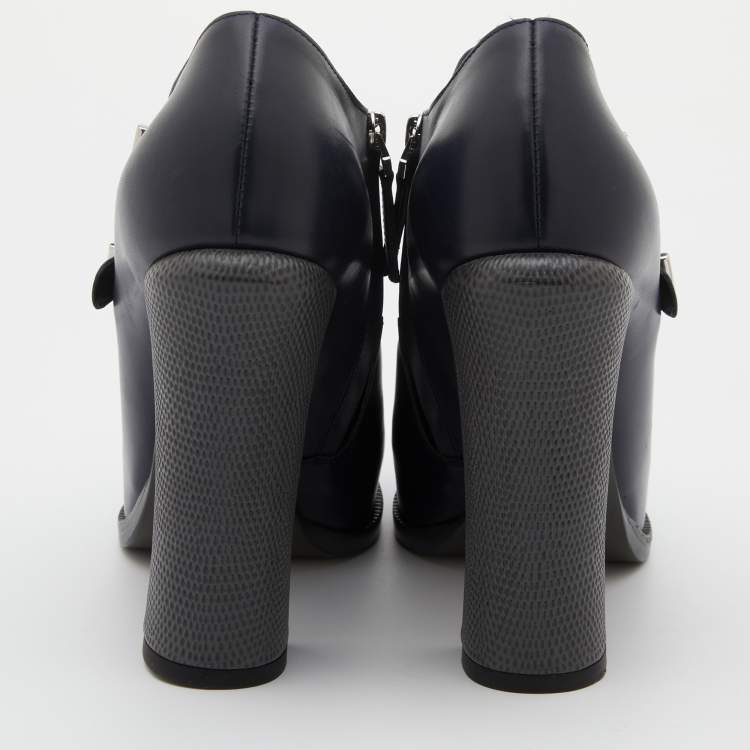 Pre Owned Fendi Navy Blue Leather Buckle Detail Ankle Length Platform Boots Size 38