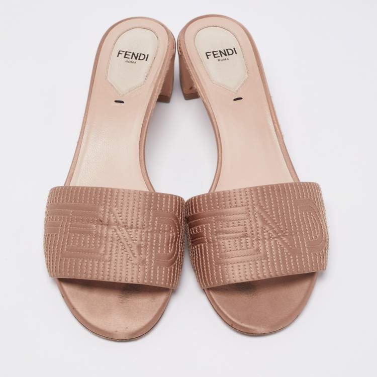 مملوكة مسبقًا Fendi Beige Satin Logo Embroidered Block Heel Slides Sandals Size 37