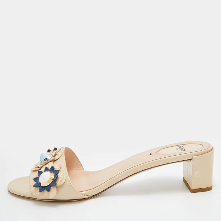 Pre Owned Fendi Cream Patent Leather Flowerland Block Heel Slide Sandals Size 41