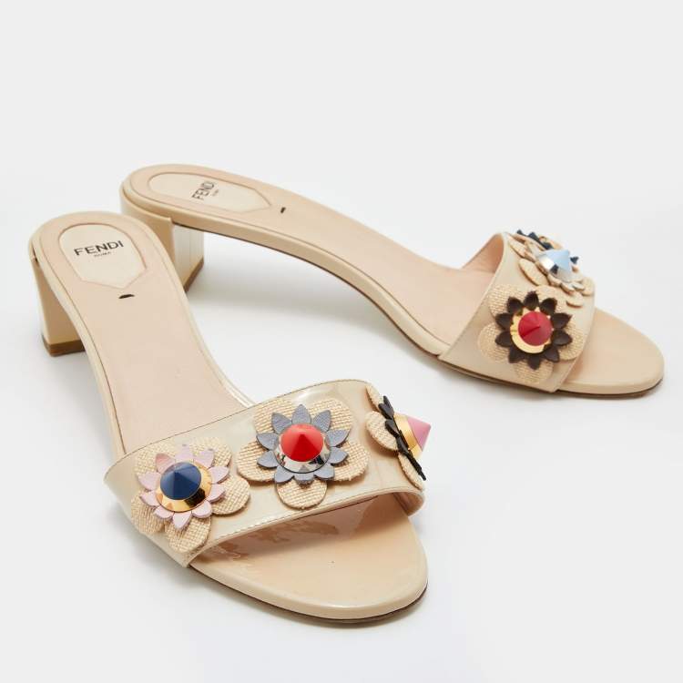 Pre Owned Fendi Cream Patent Leather Flowerland Block Heel Slide Sandals Size 41
