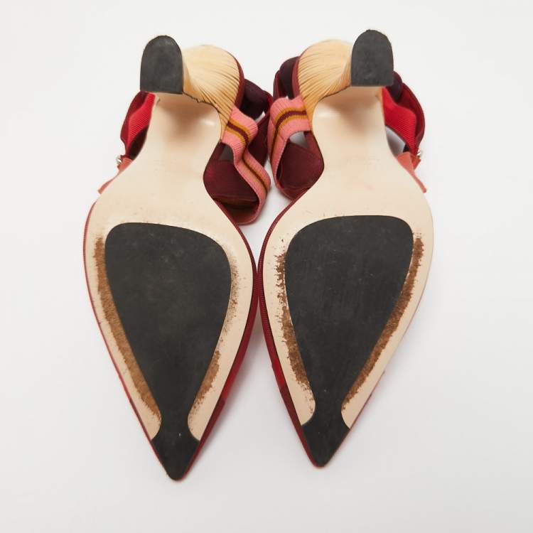 مملوكة مسبقًا Fendi Red/Burgundy Mesh and Canvas Colibri Sligback Pumps Size 38