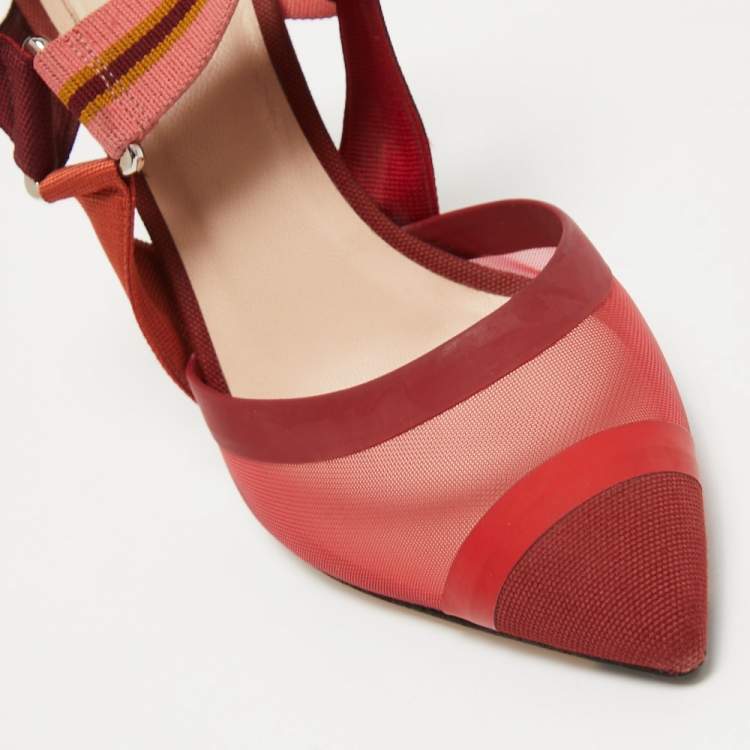 مملوكة مسبقًا Fendi Red/Burgundy Mesh and Canvas Colibri Sligback Pumps Size 38