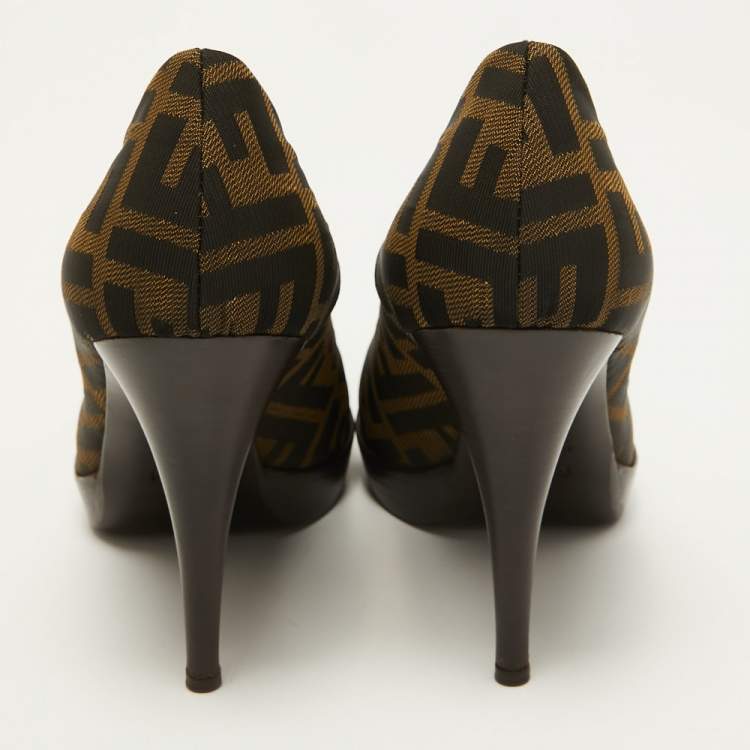 Pre Owned Fendi Two Tone Zucca Canvas Platform Pumps Size 39