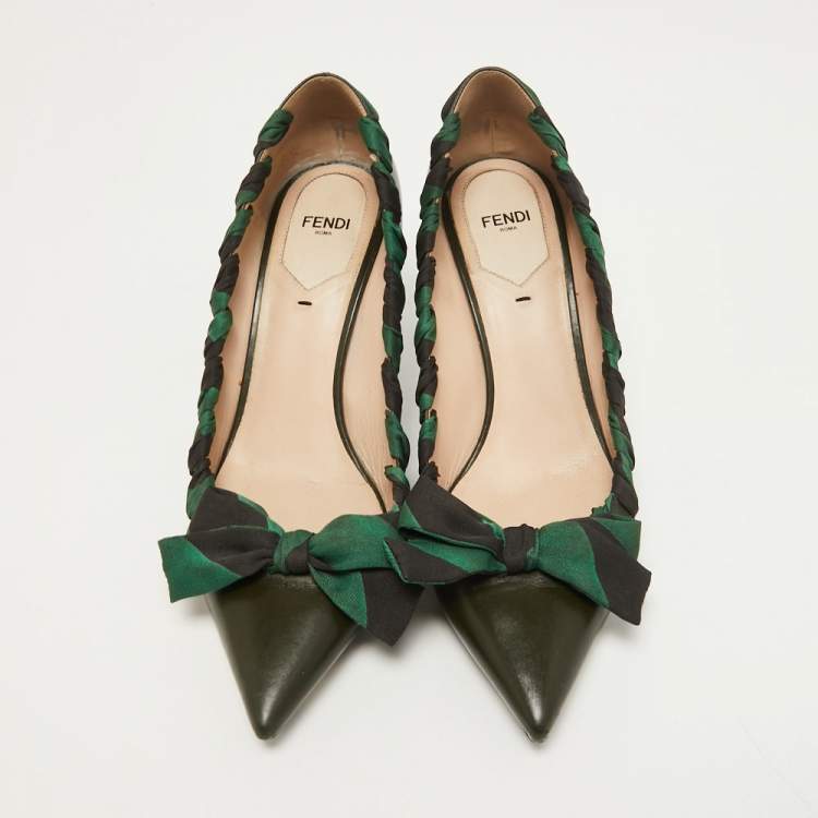 Pre Owned Fendi Two Tone Leather and Woven Fabric Bow Pointed Toe Pumps Size 39