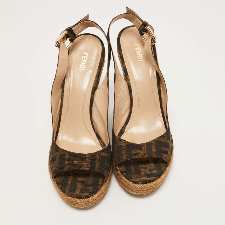 مملوكة مسبقًا Fendi Brown Zucca Canvas Espadrille Wedge Slingback Sandals Size 40