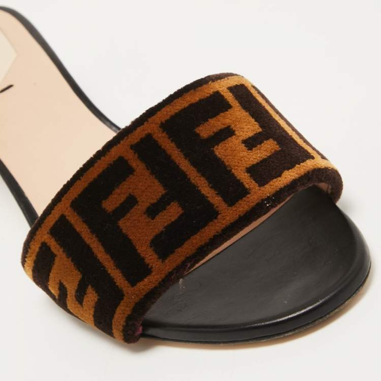 Pre Owned Fendi Two Tone Zucca Velvet Slide Sandals Size 40