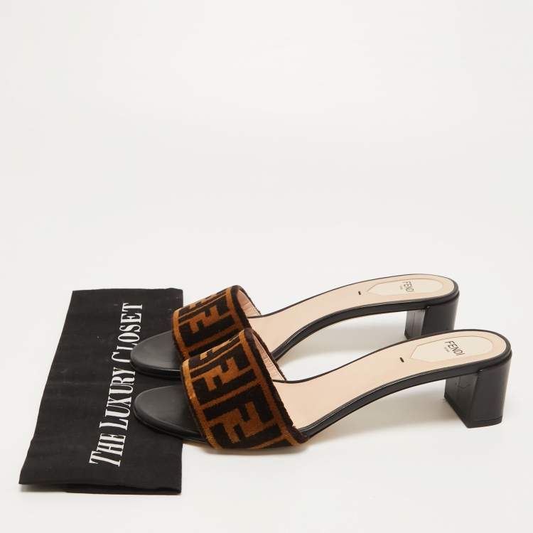 Pre Owned Fendi Two Tone Zucca Velvet Slide Sandals Size 40