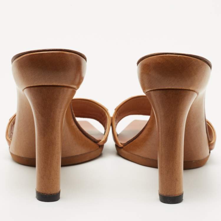 Pre Owned Fendi Tan Leather FF Slide Sandals Size 39