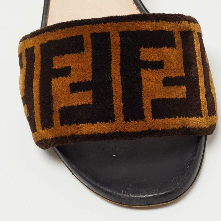 Pre Owned Fendi Brown Zucca Velvet Open-Toe Slide Sandals Size 36