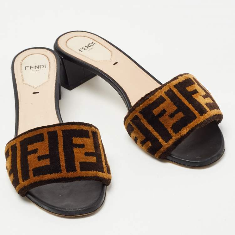 Pre Owned Fendi Brown Zucca Velvet Open-Toe Slide Sandals Size 36