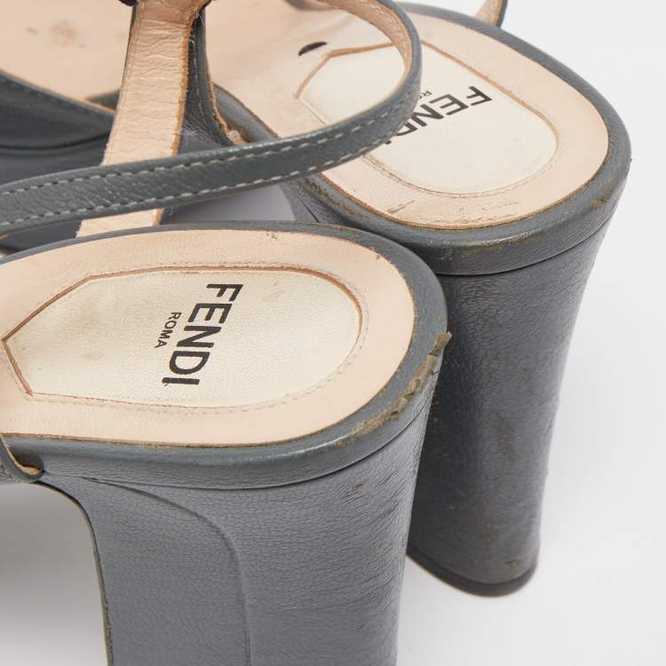 Pre Owned Fendi Grey Leather Platform T Strap Sandals Size 37