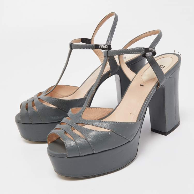 Pre Owned Fendi Grey Leather Platform T Strap Sandals Size 37