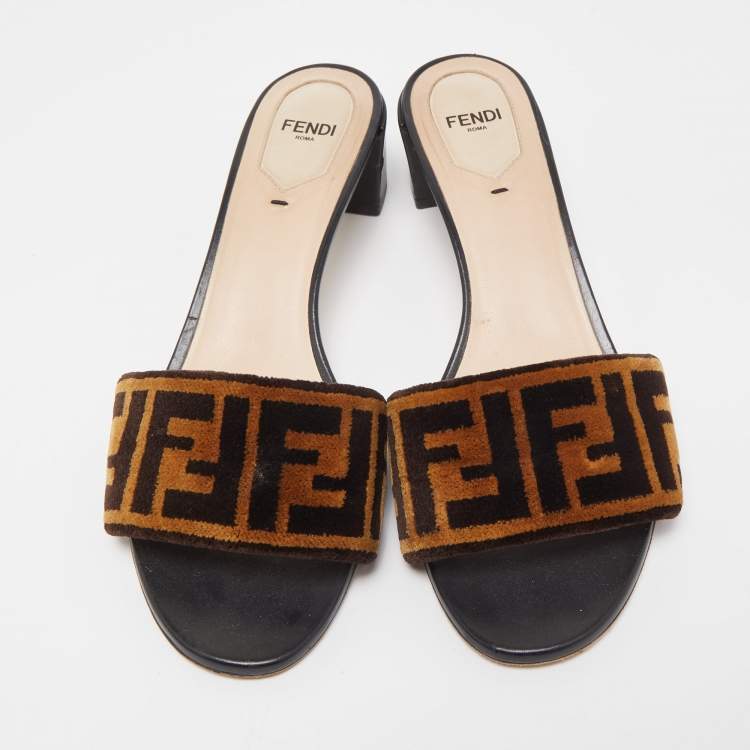 Pre Owned Fendi Brown Velvet  FF Logo Slide Sandals Size 39