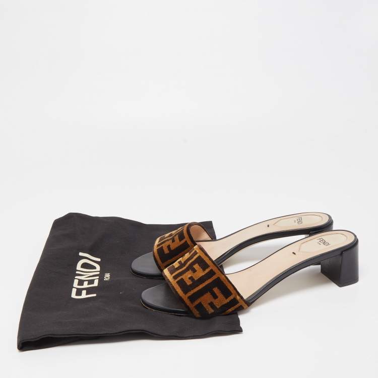 Pre Owned Fendi Brown Velvet  FF Logo Slide Sandals Size 39