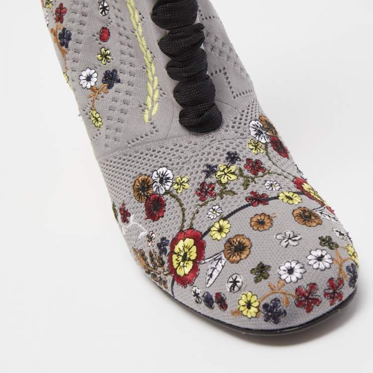 Pre Owned Fendi Grey Floral Embroidered Knit Fabric Sock Ankle Boots Size 40