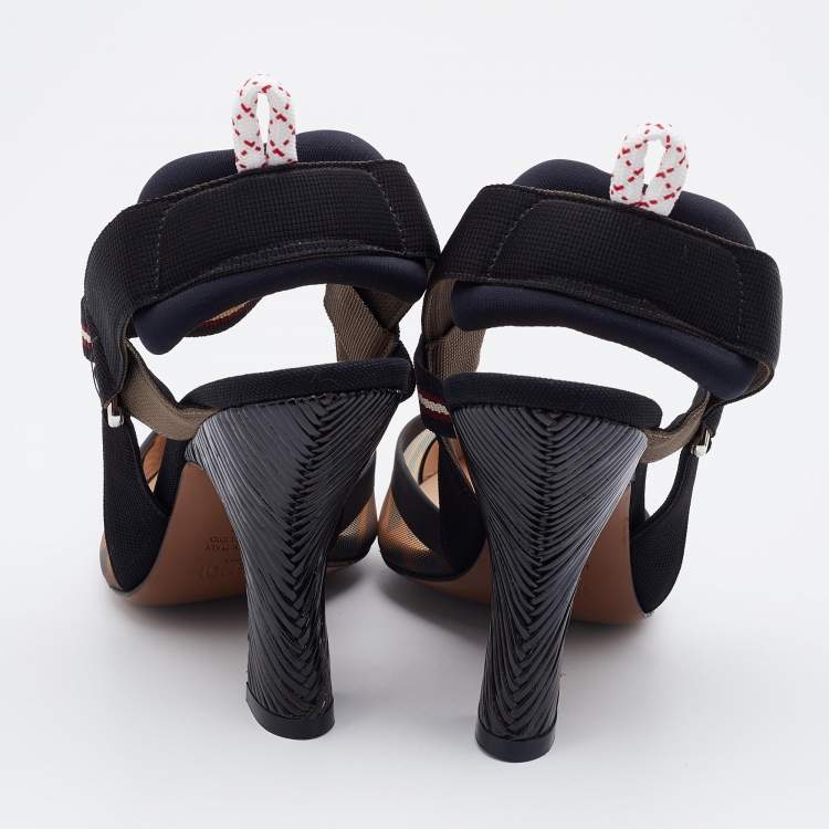 مملوكة مسبقًا Fendi Black/Brown Zucca Mesh and Leather Colibri Slingback Pumps Size 36