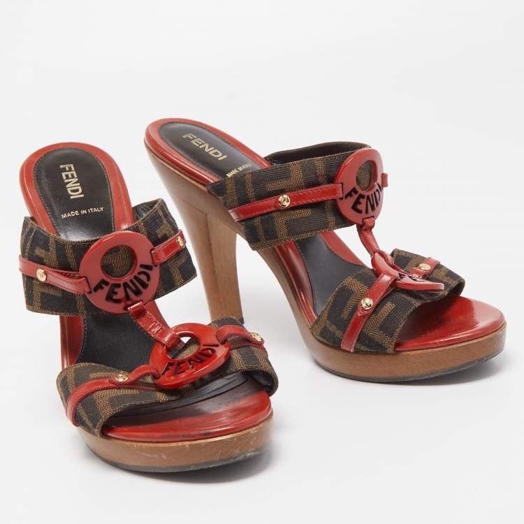 Pre Owned Fendi Brown Zucca Canvas and Patent Leather Platform Slide Size 39