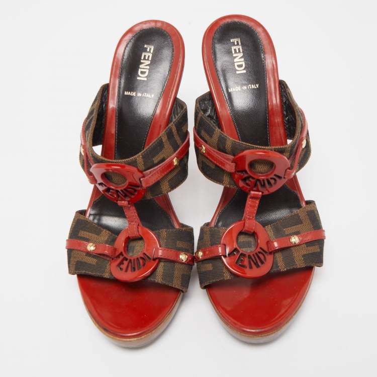 Pre Owned Fendi Brown Zucca Canvas and Patent Leather Platform Slide Size 39