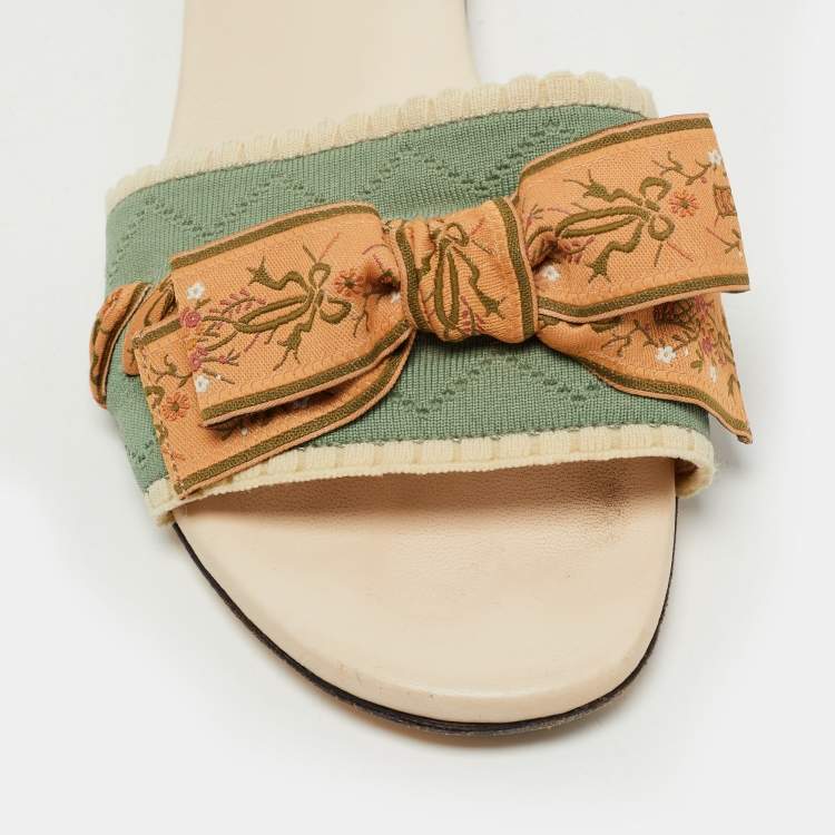 Pre Owned Fendi Mint Green Fabric Bow Flat Slides Size 38