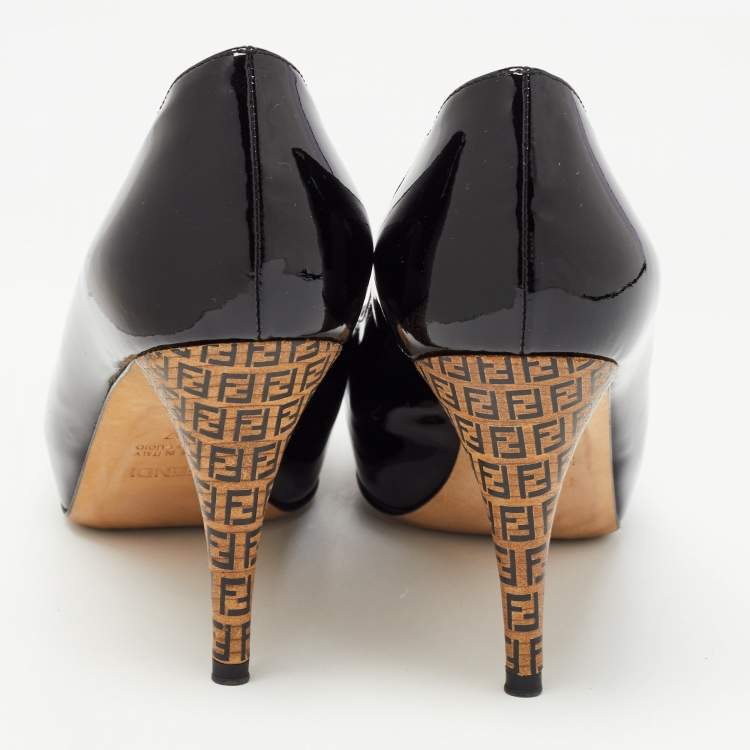 Pre Owned Fendi Black Patent Leather FF Superstar Pumps Size 37