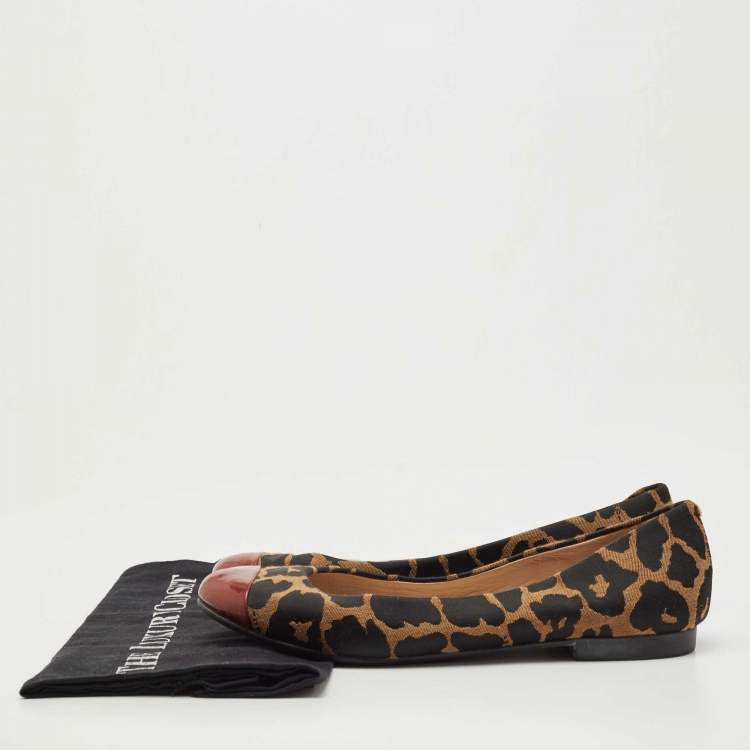 مملوكة مسبقًا Fendi Tricolor Leopard Print Canvas and Patent Leather Cap Toe Ballet Flats Size 38.5